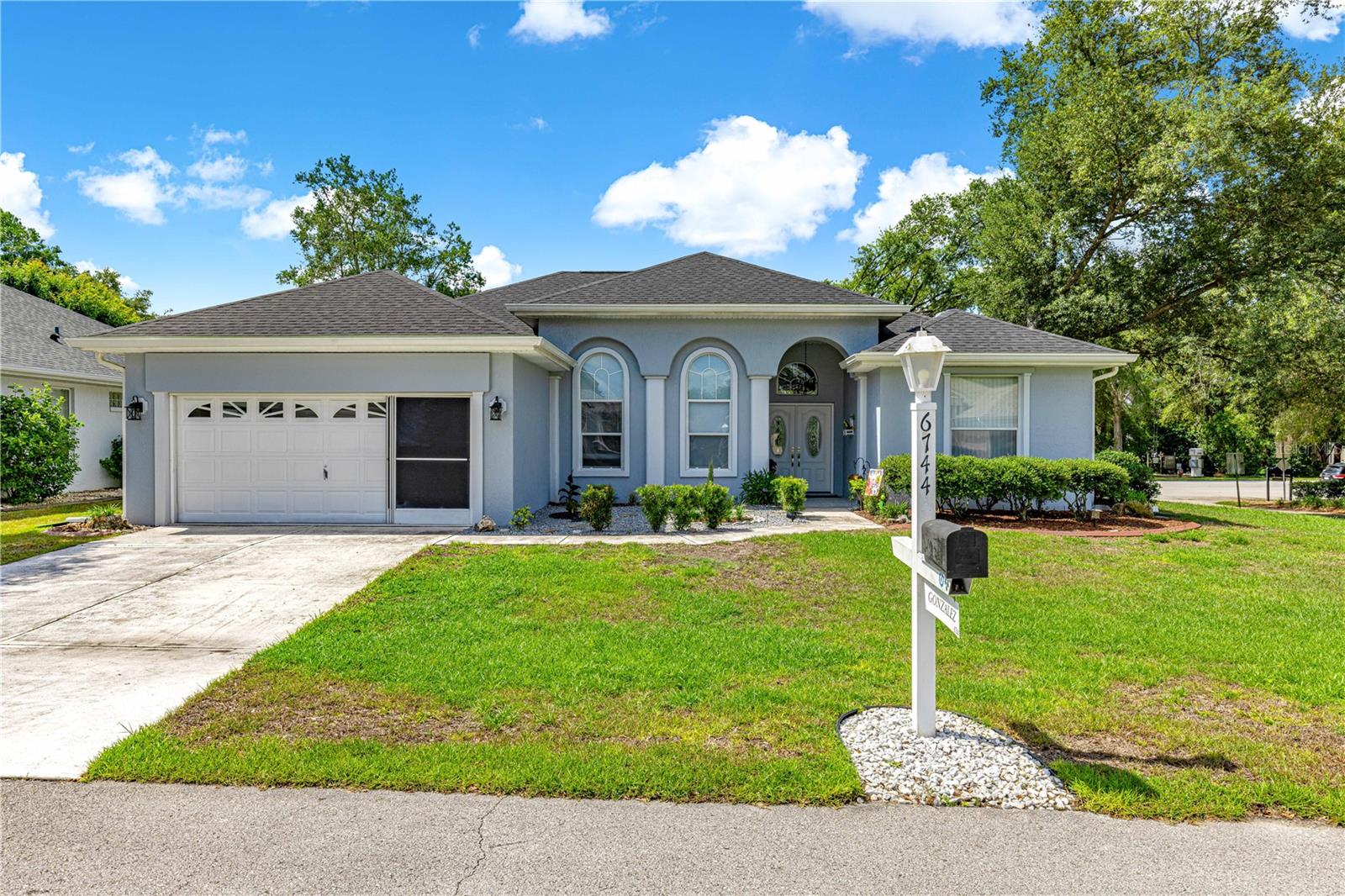OAK RUN - Residential