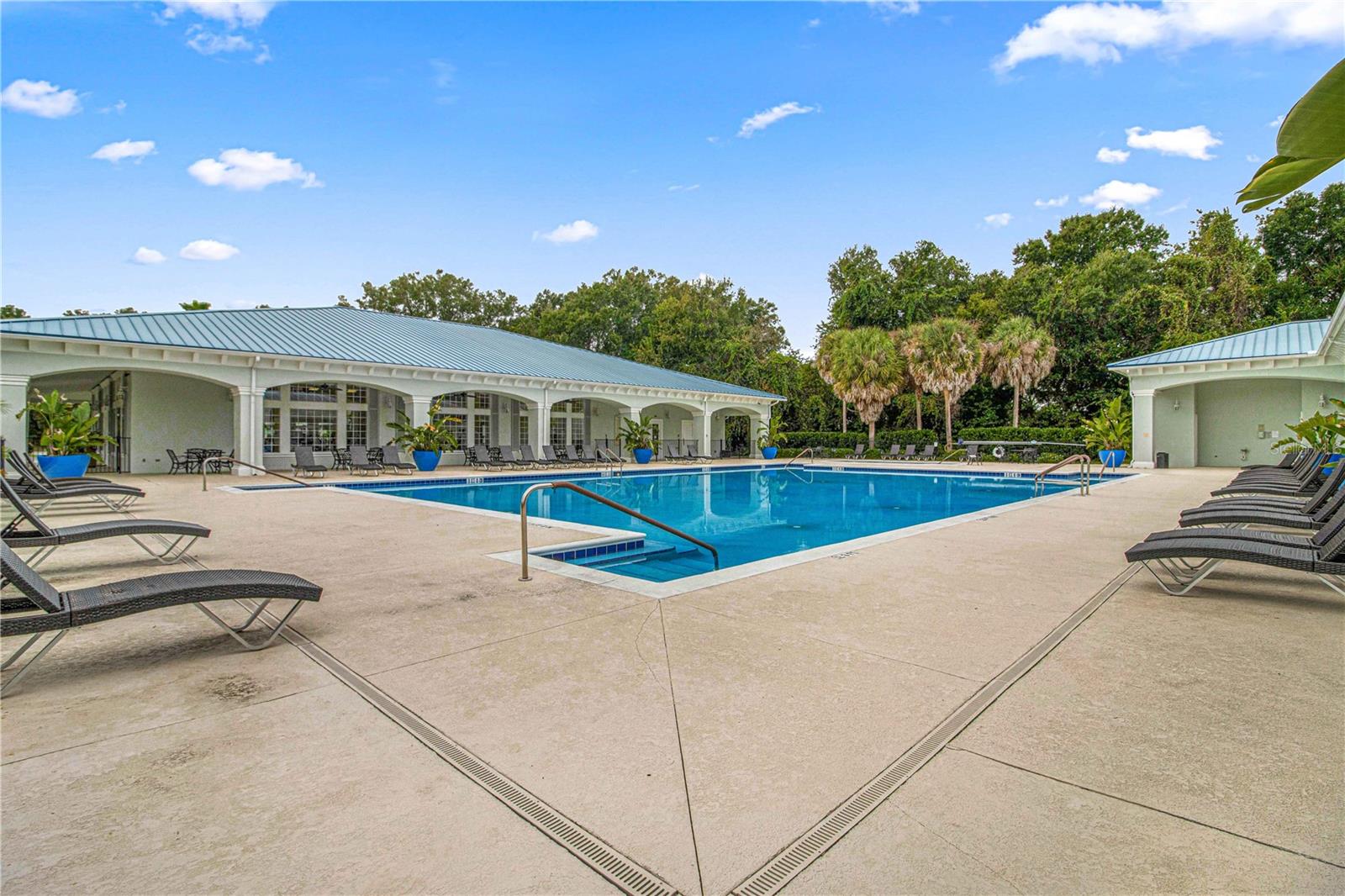 OAK RUN - Residential