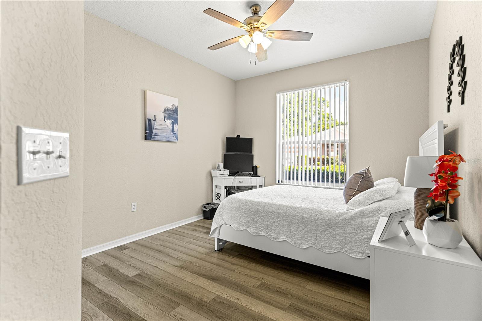 OAK RUN - Residential