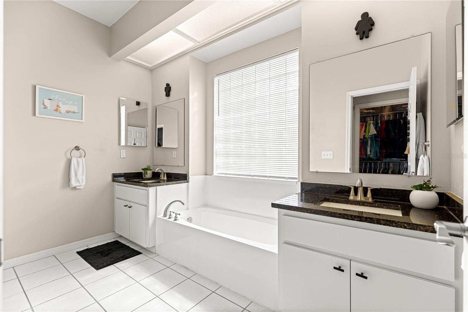 OAK RUN - Residential