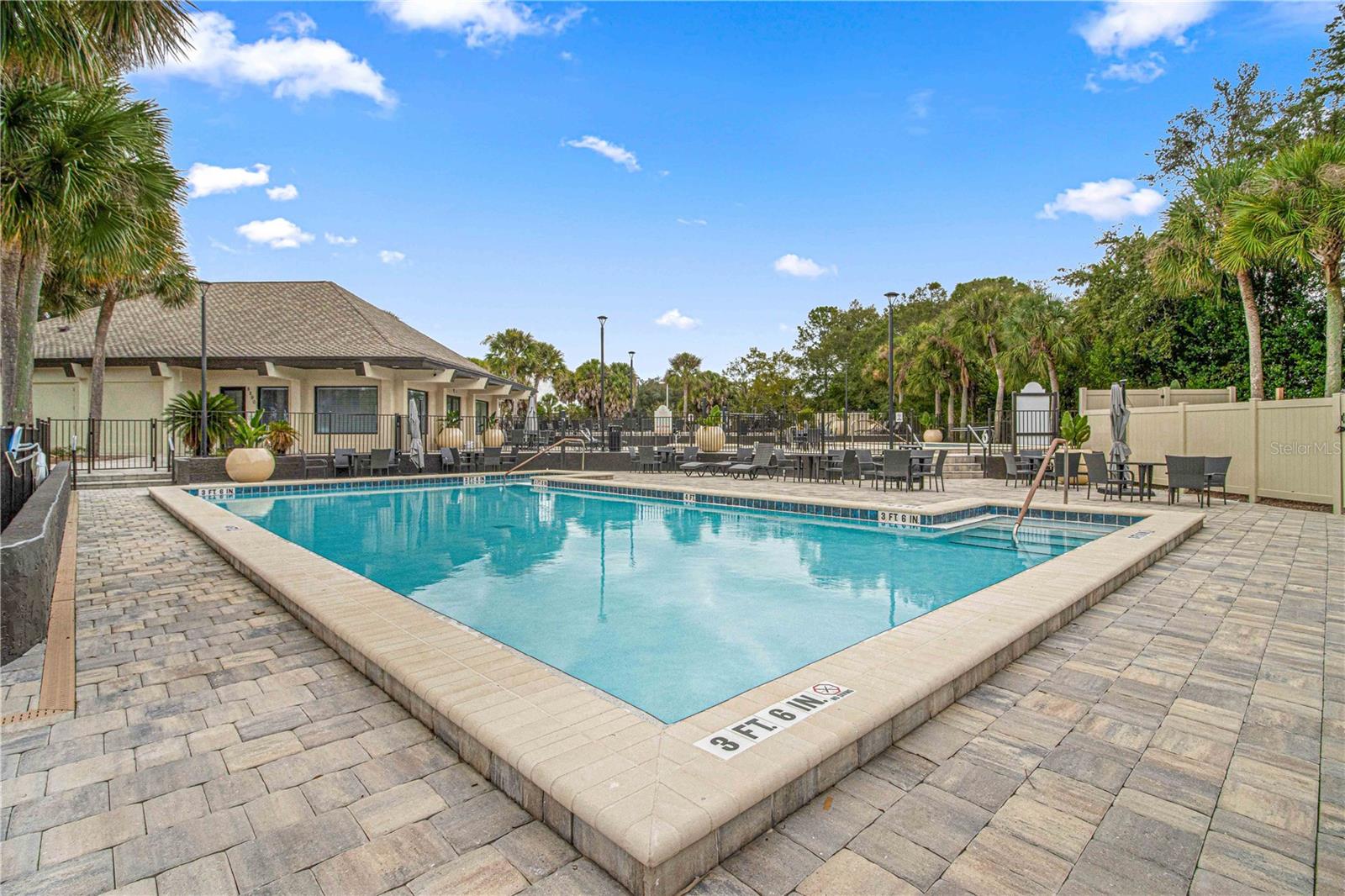OAK RUN - Residential