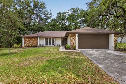Photo of 56 Bay Woods Drive, Safety Harbor, FL 34695 (MLS # O6414635)