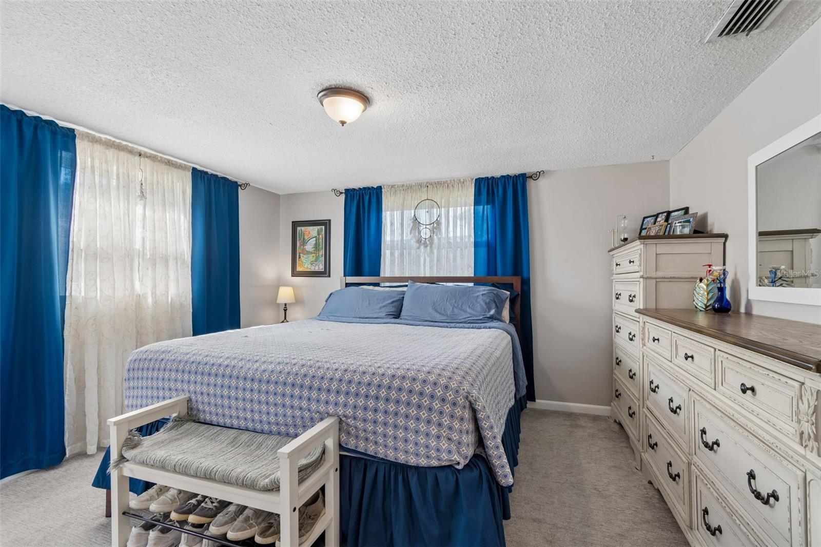 HOLIDAY LAKE ESTATES 21 - Residential