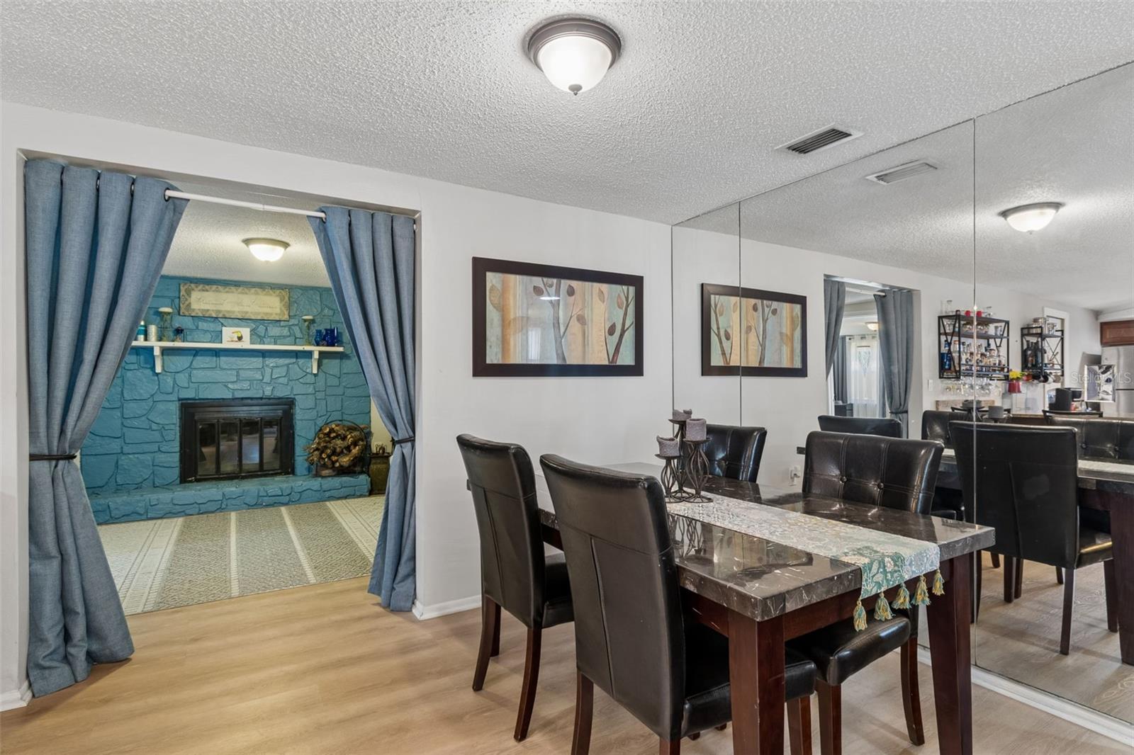 HOLIDAY LAKE ESTATES 21 - Residential