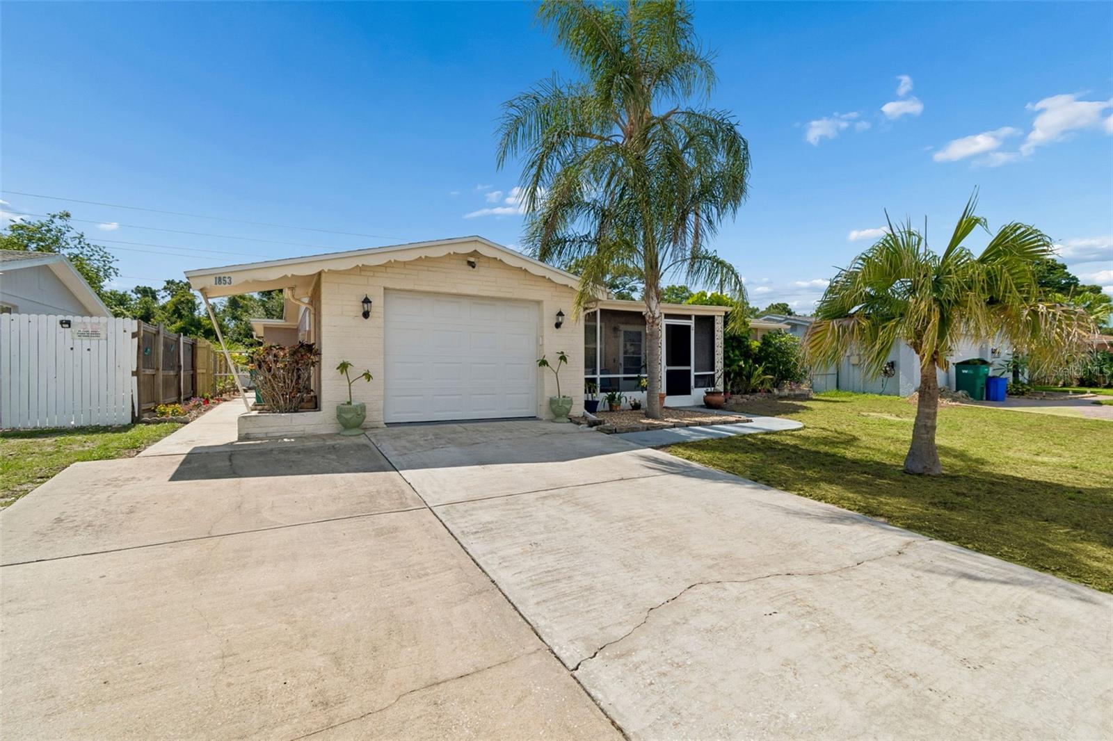 HOLIDAY LAKE ESTATES 21 - Residential