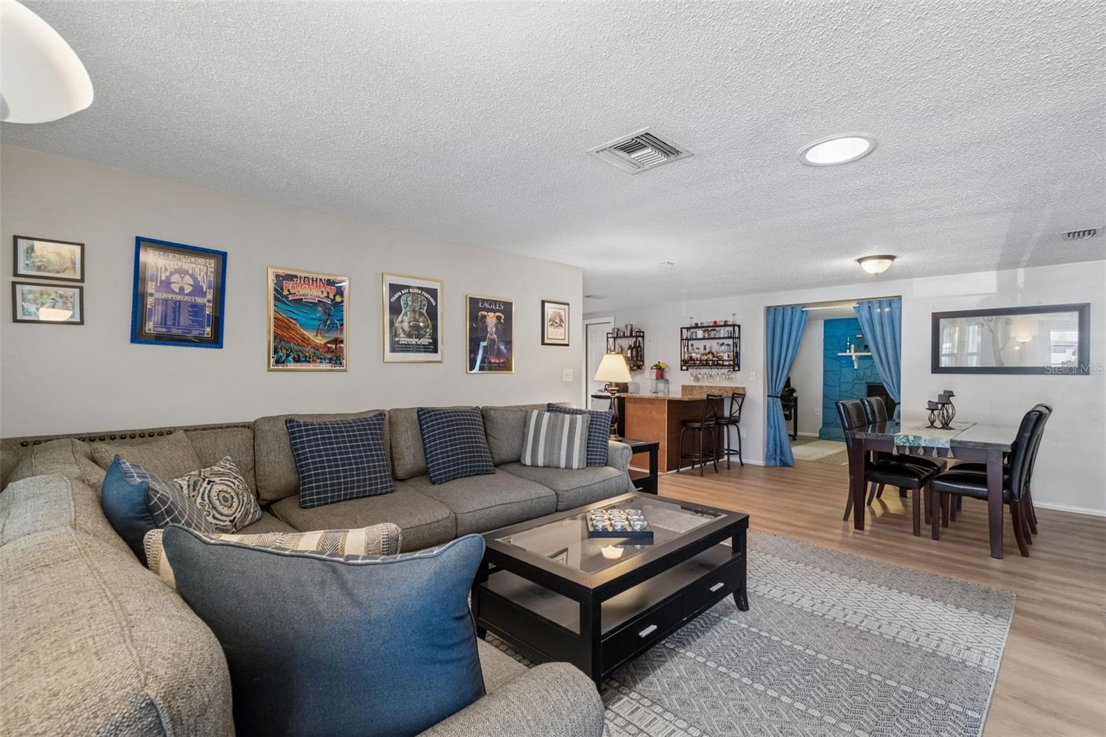 HOLIDAY LAKE ESTATES 21 - Residential