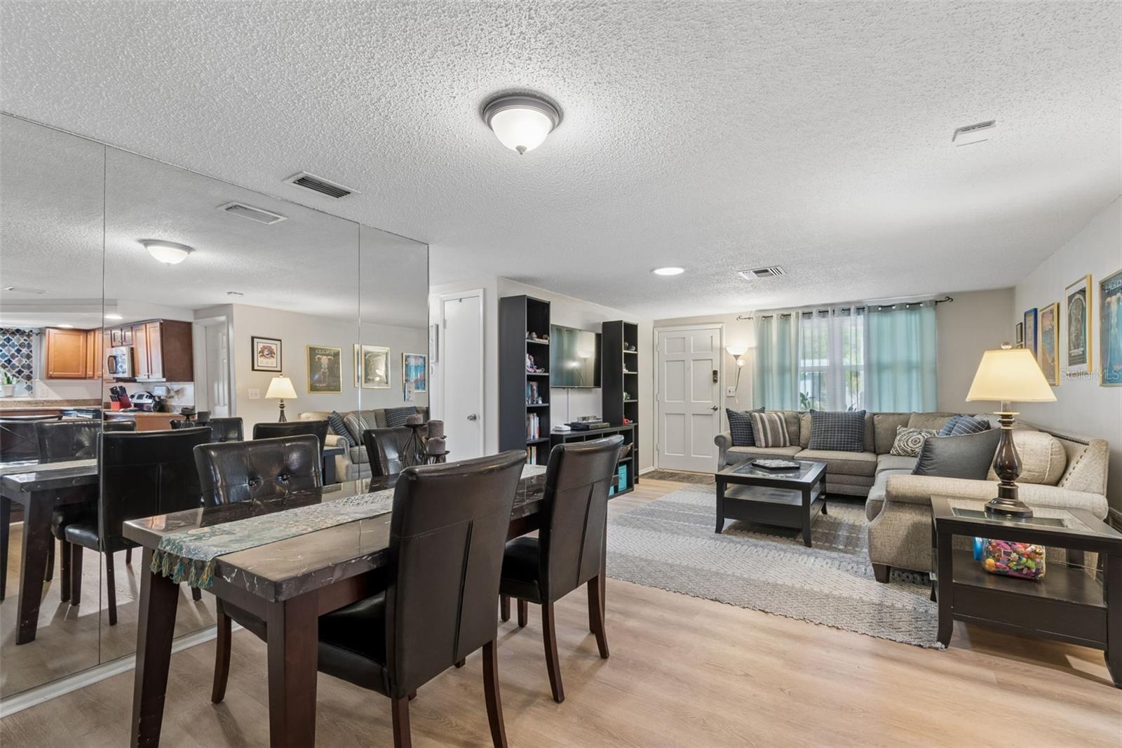 HOLIDAY LAKE ESTATES 21 - Residential