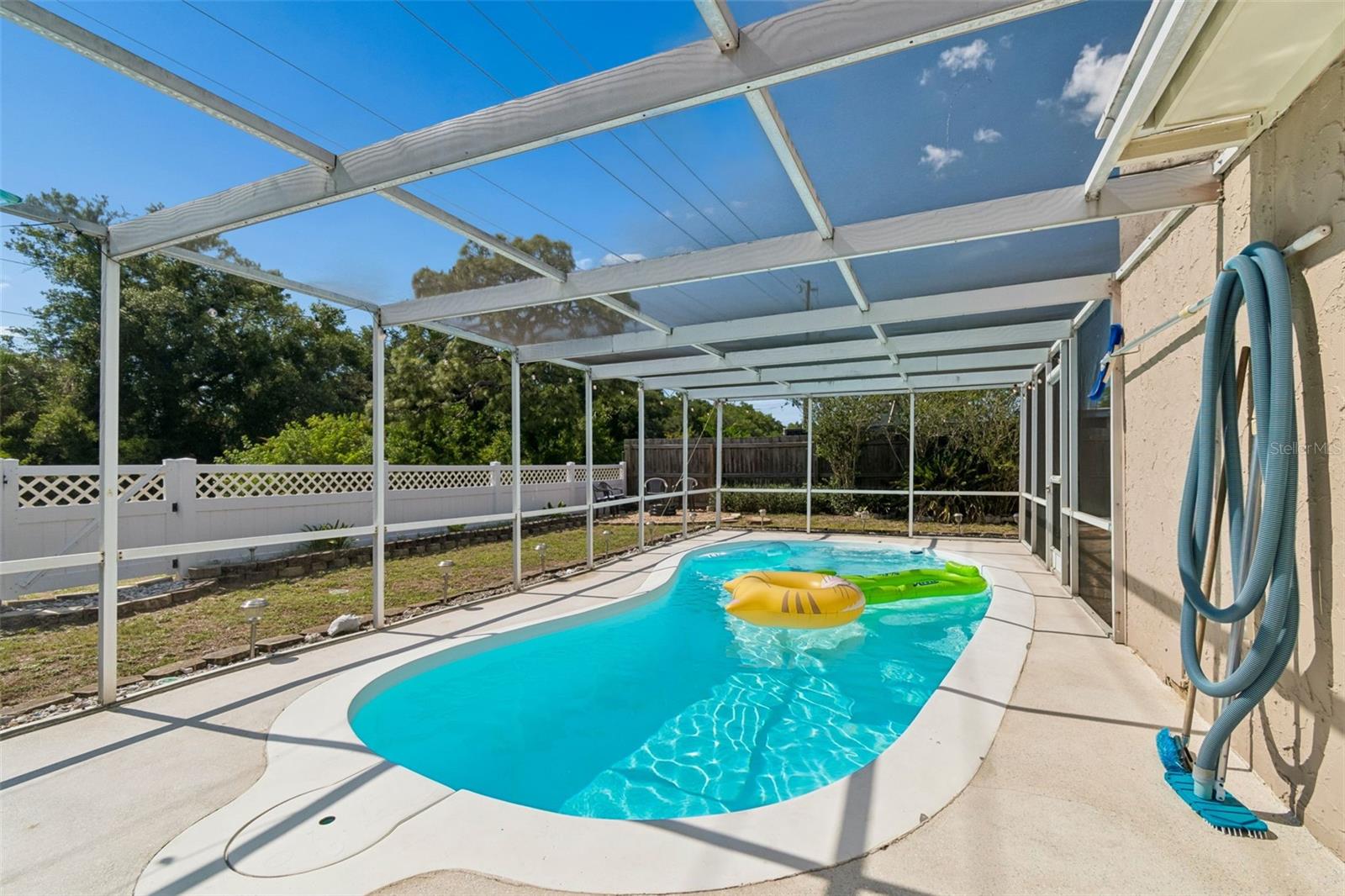 HOLIDAY LAKE ESTATES 21 - Residential