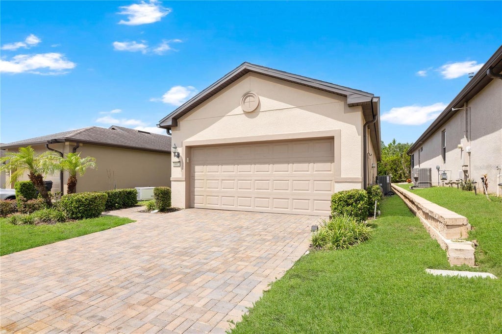 Photo of 1012 Salamanca Place, Davenport, FL 33837 (MLS # O6436592)