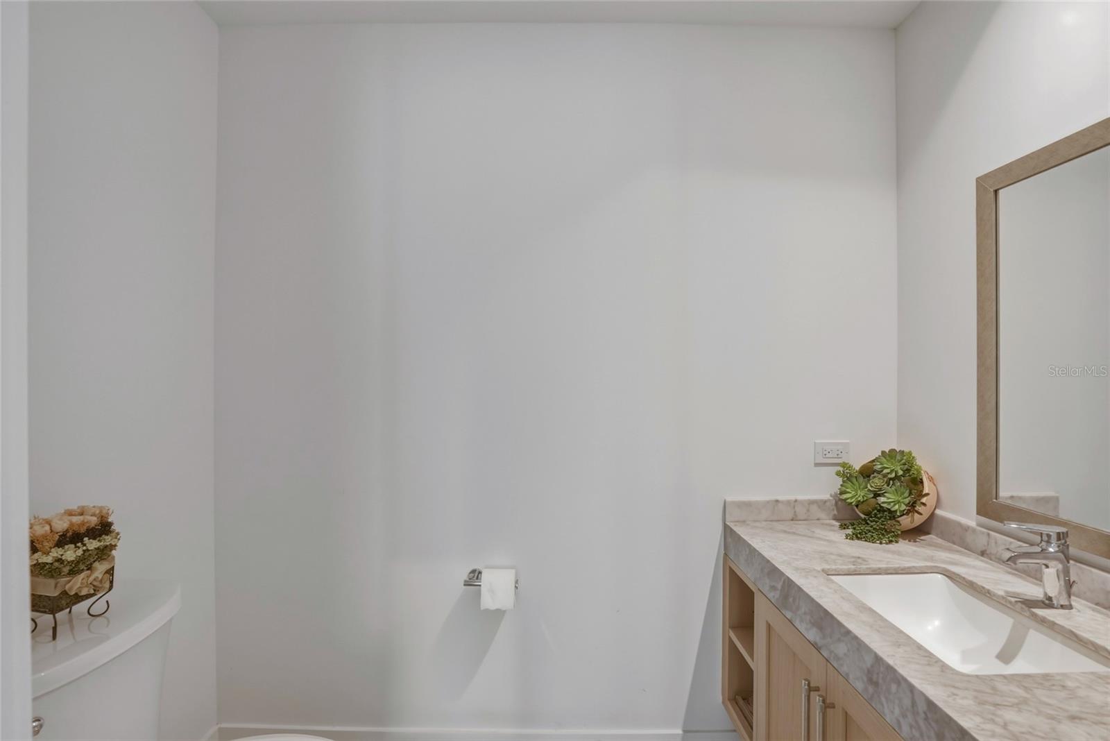 RITZ CARLTON RESIDENCES - Residential