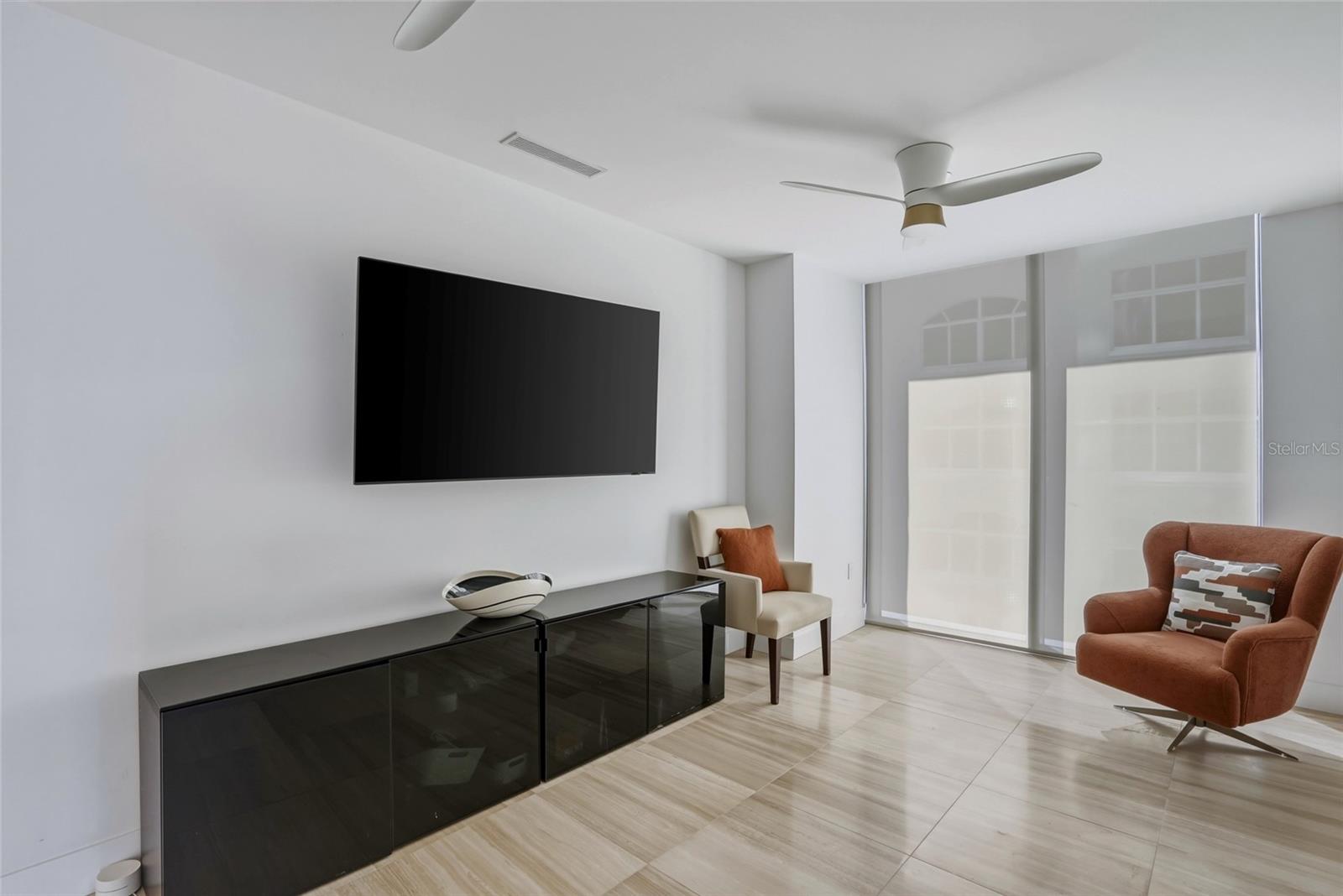 RITZ CARLTON RESIDENCES - Residential