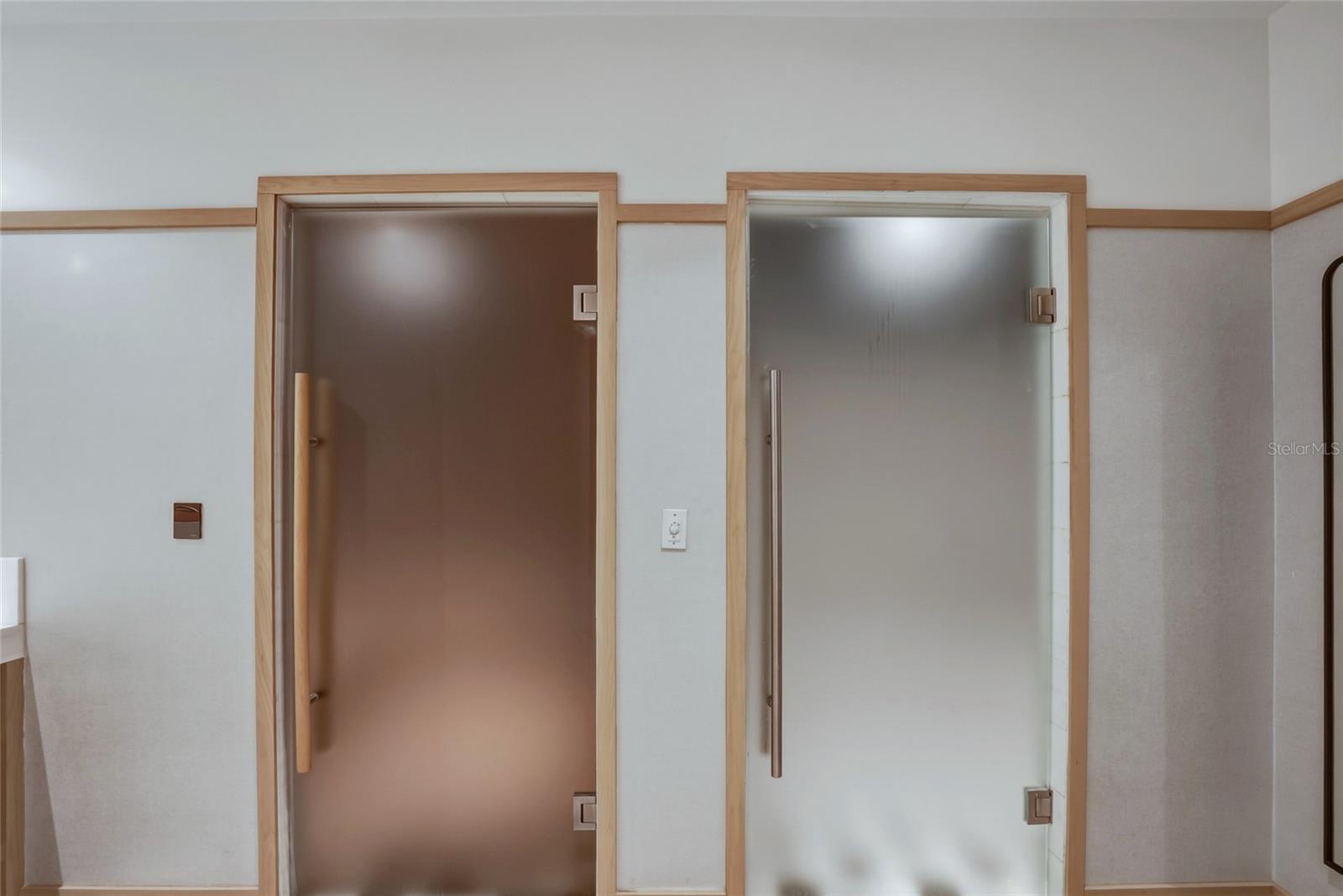 RITZ CARLTON RESIDENCES - Residential