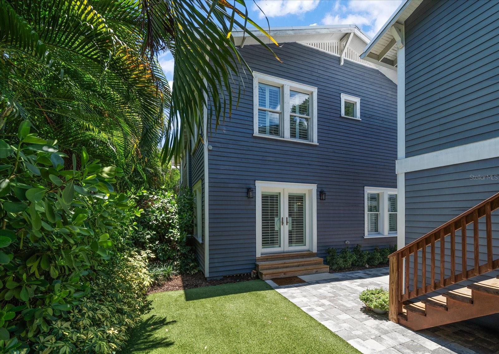 H J WATROUS ADDITION TO WEST HYDE PARK SUB - Residential