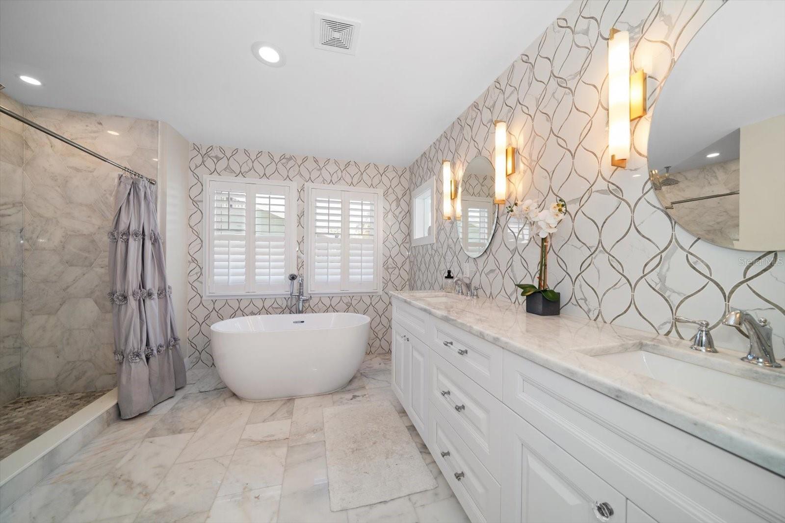 H J WATROUS ADDITION TO WEST HYDE PARK SUB - Residential