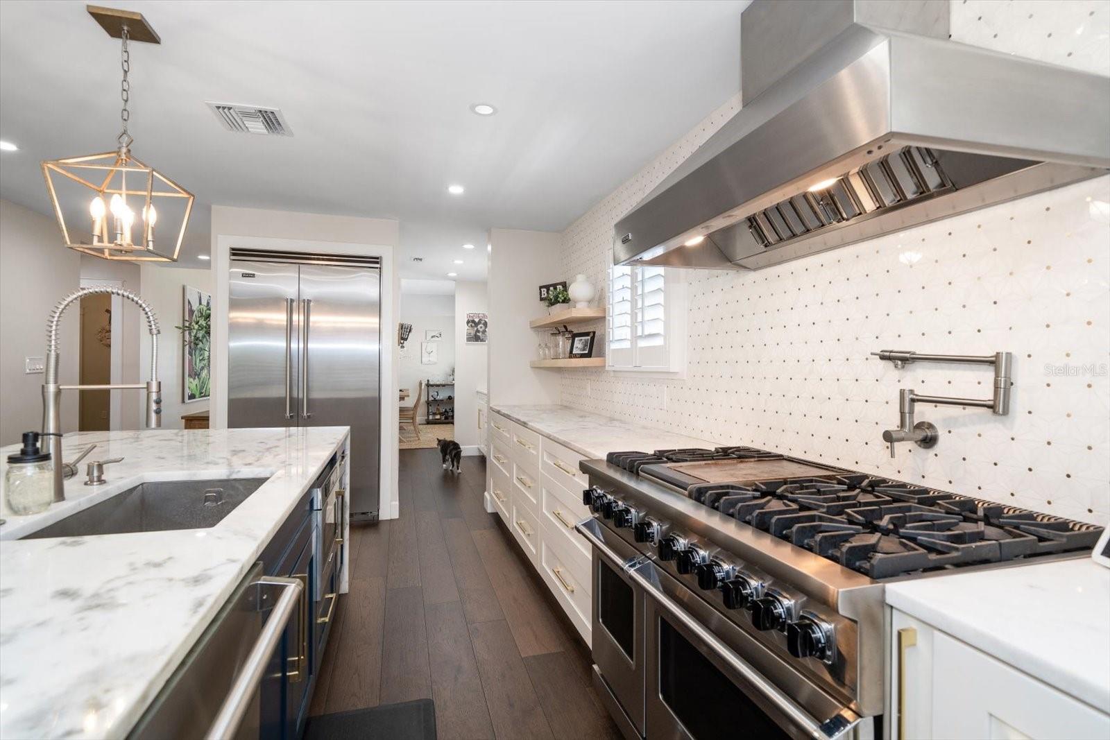 H J WATROUS ADDITION TO WEST HYDE PARK SUB - Residential