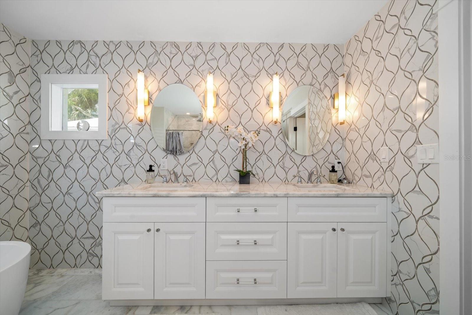 H J WATROUS ADDITION TO WEST HYDE PARK SUB - Residential