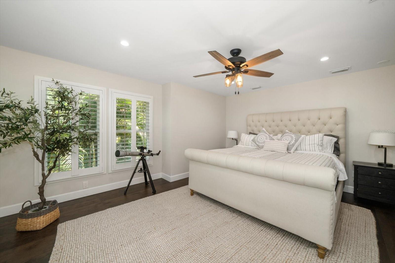 H J WATROUS ADDITION TO WEST HYDE PARK SUB - Residential