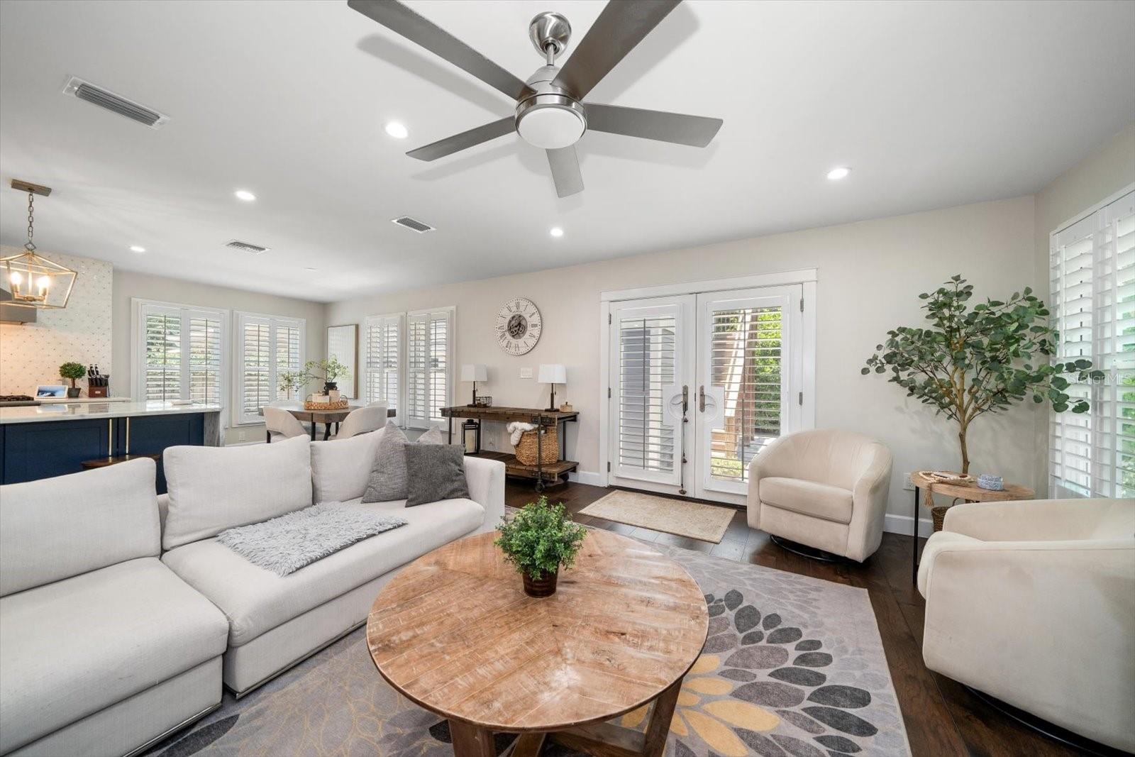 H J WATROUS ADDITION TO WEST HYDE PARK SUB - Residential