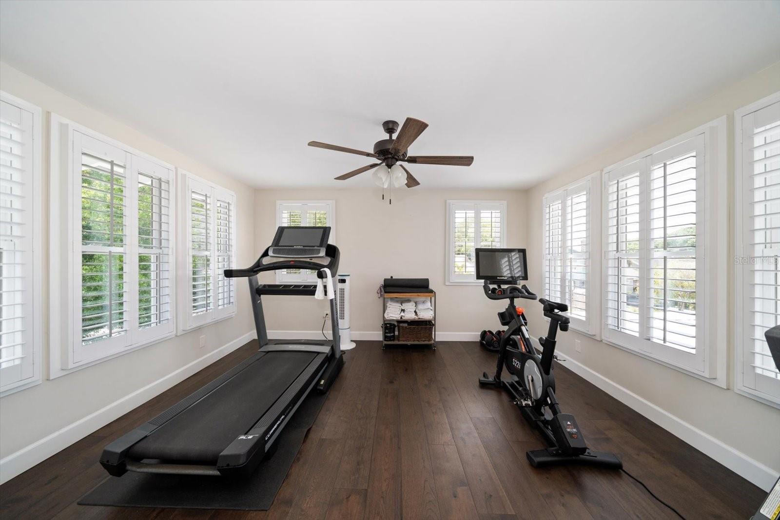 H J WATROUS ADDITION TO WEST HYDE PARK SUB - Residential