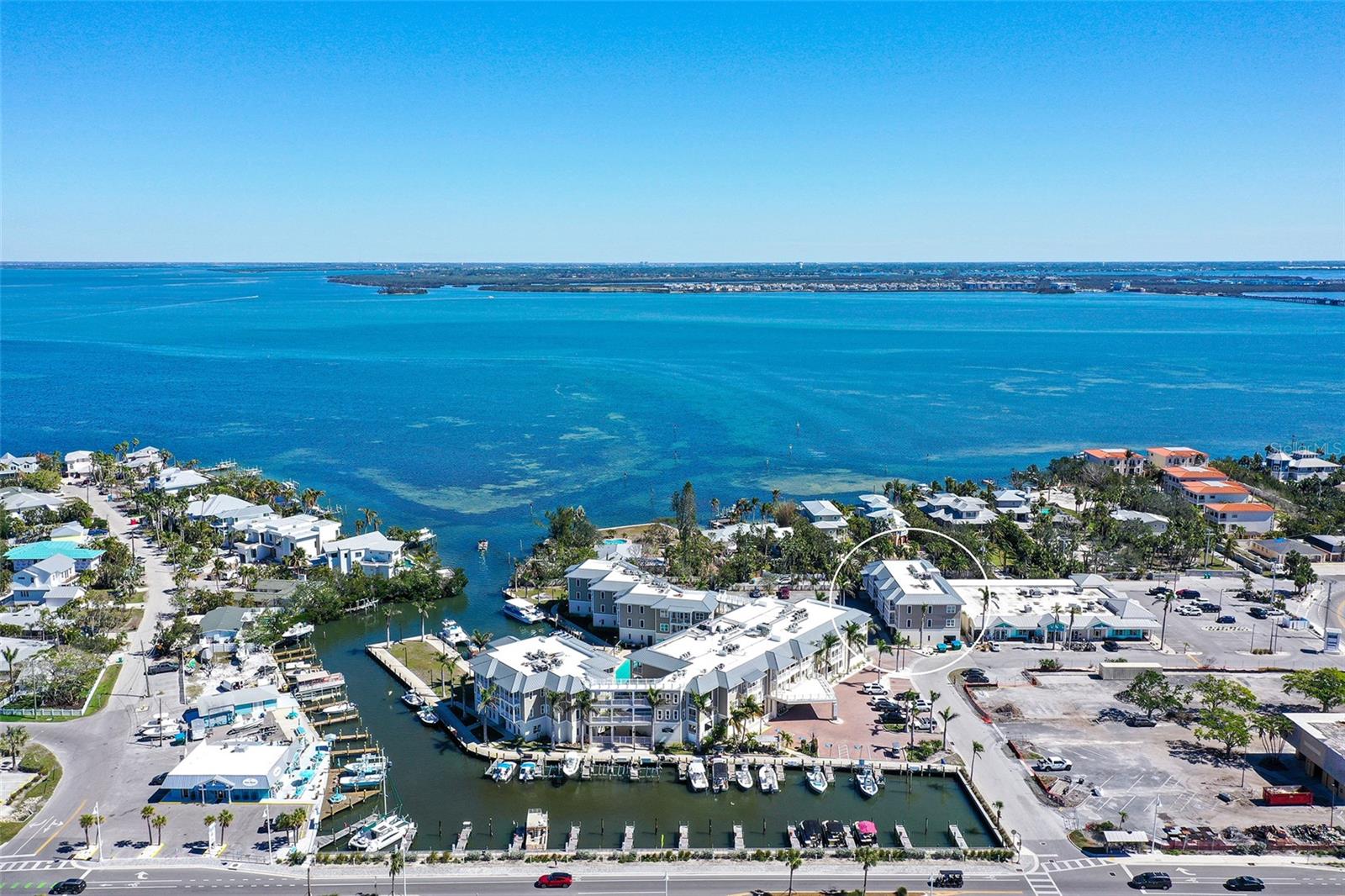 WATERLINE VILLAS & MARINE - Residential