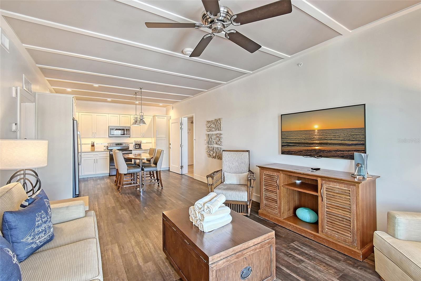 WATERLINE VILLAS & MARINE - Residential