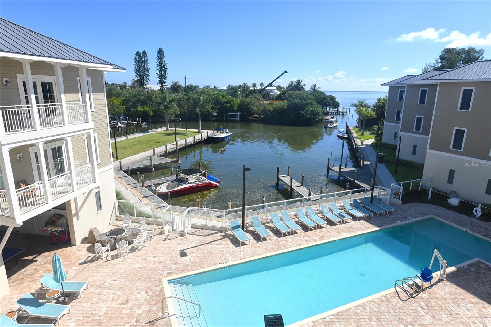 WATERLINE VILLAS & MARINE - Residential