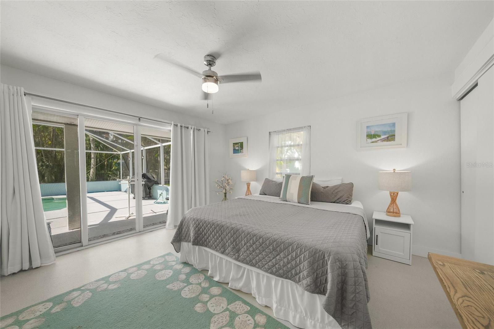 HOLMES BEACH 13TH UNIT - Residential