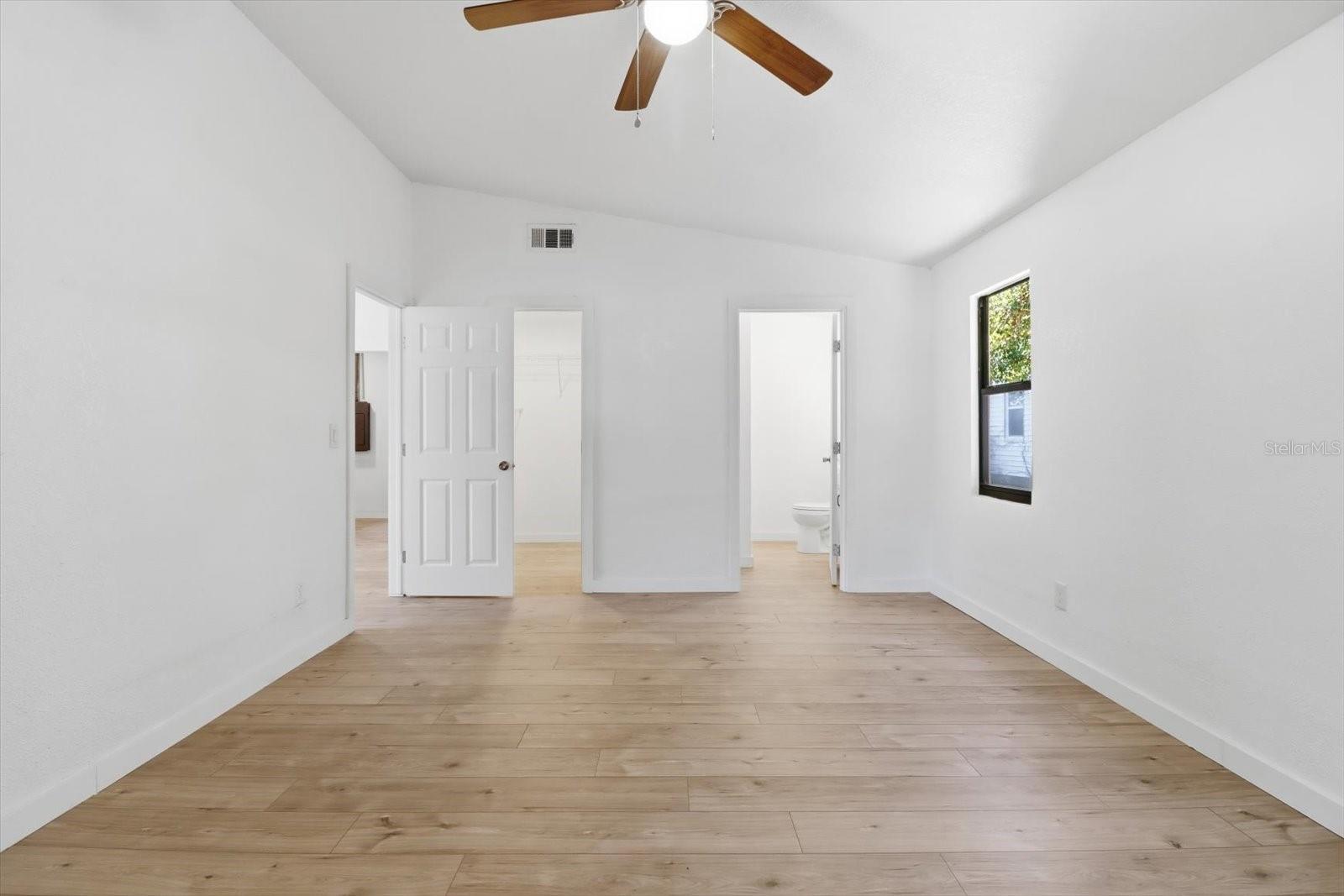 TOWN DUNNELLON - Residential