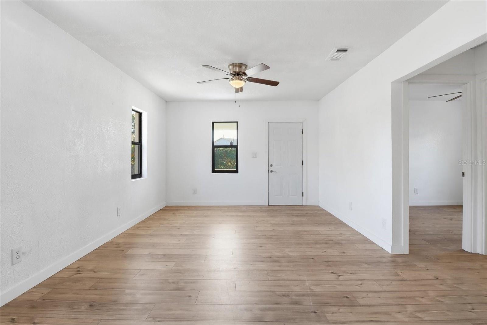 TOWN DUNNELLON - Residential