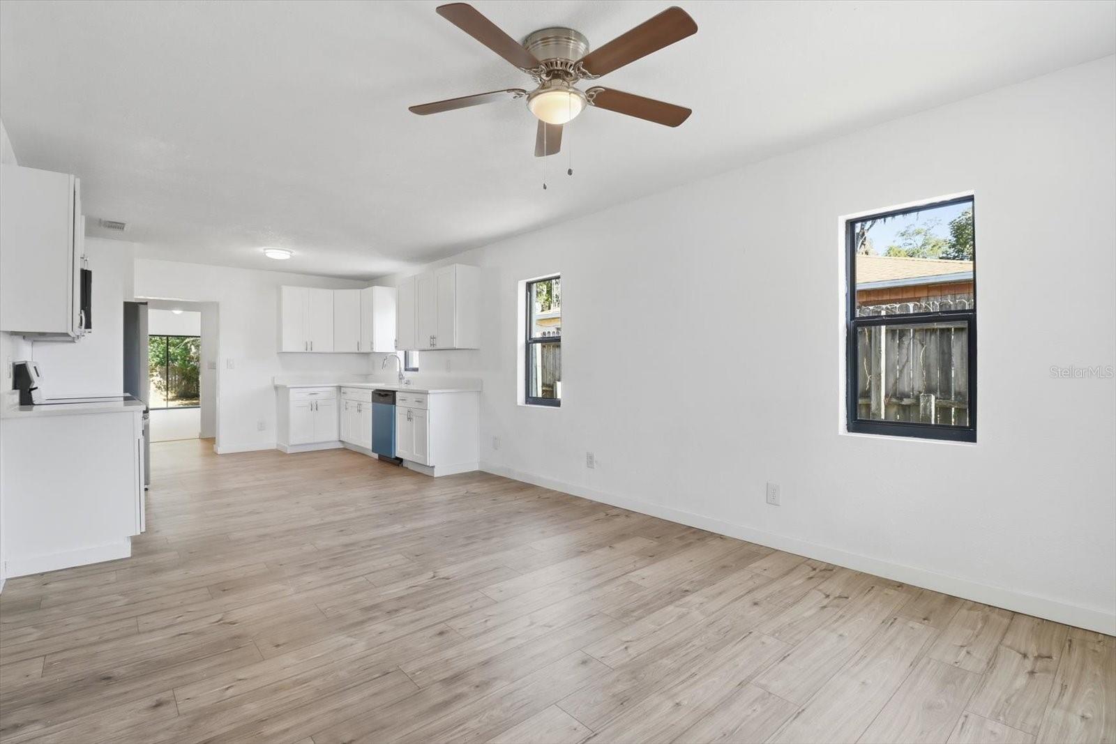 TOWN DUNNELLON - Residential