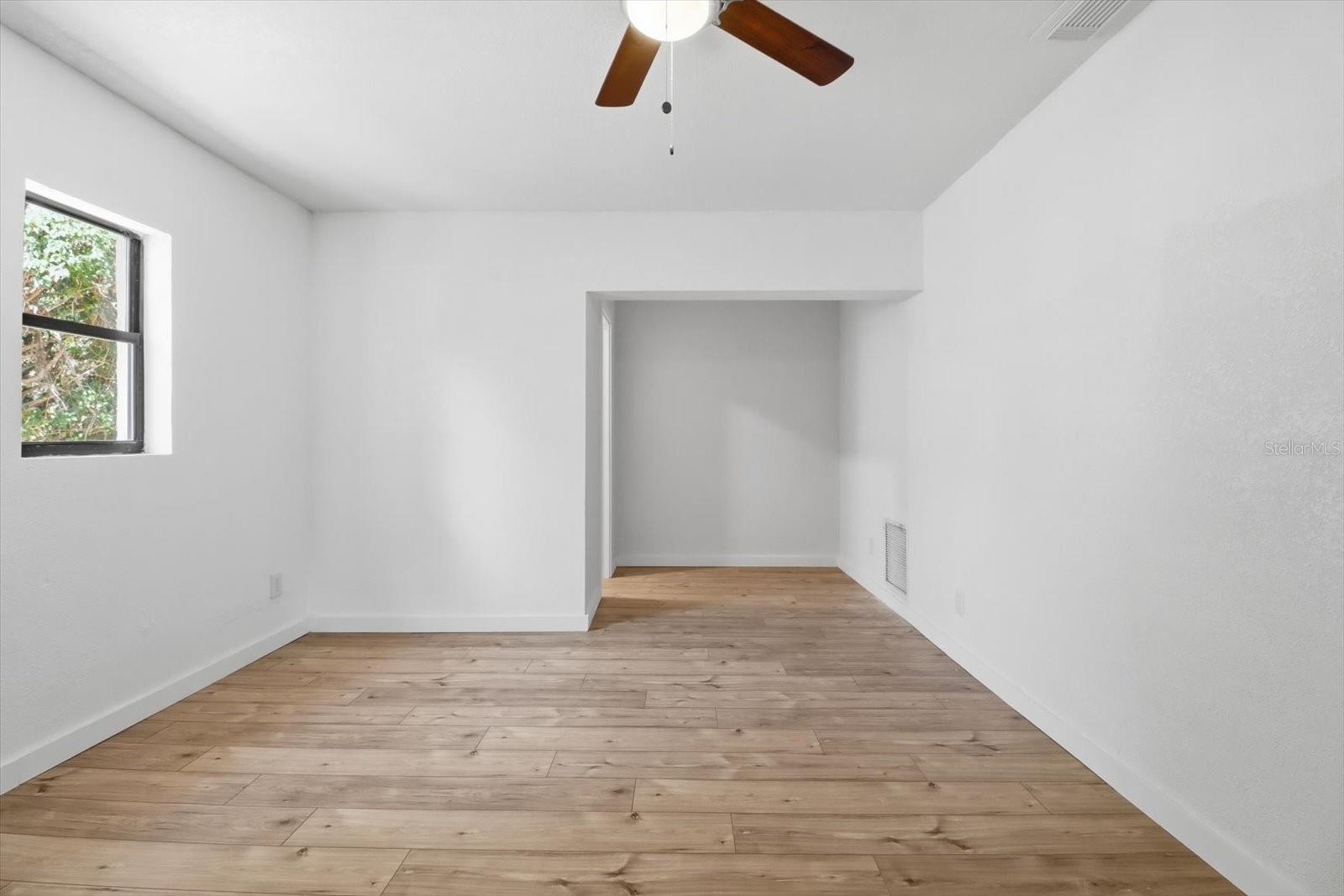 TOWN DUNNELLON - Residential