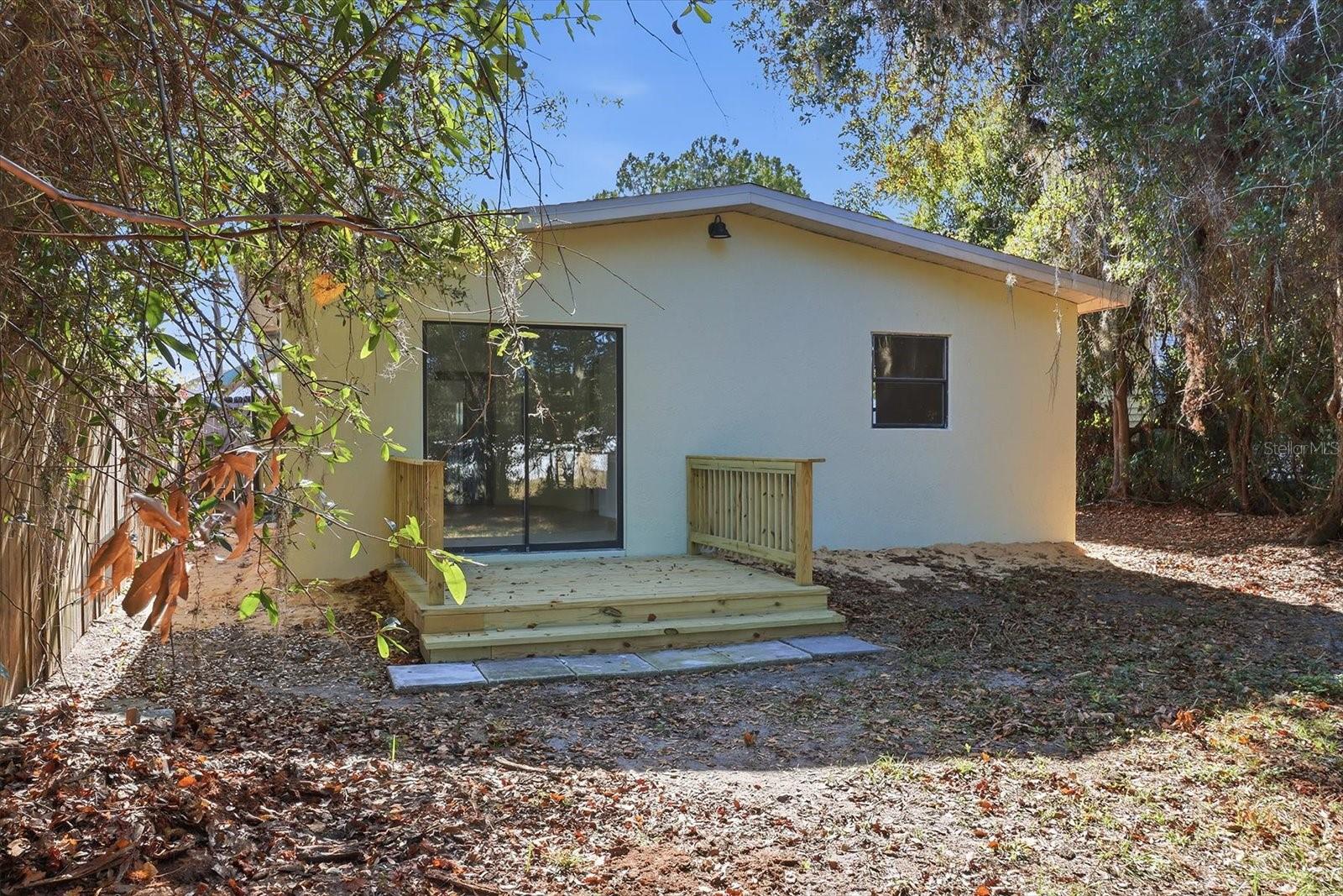 TOWN DUNNELLON - Residential