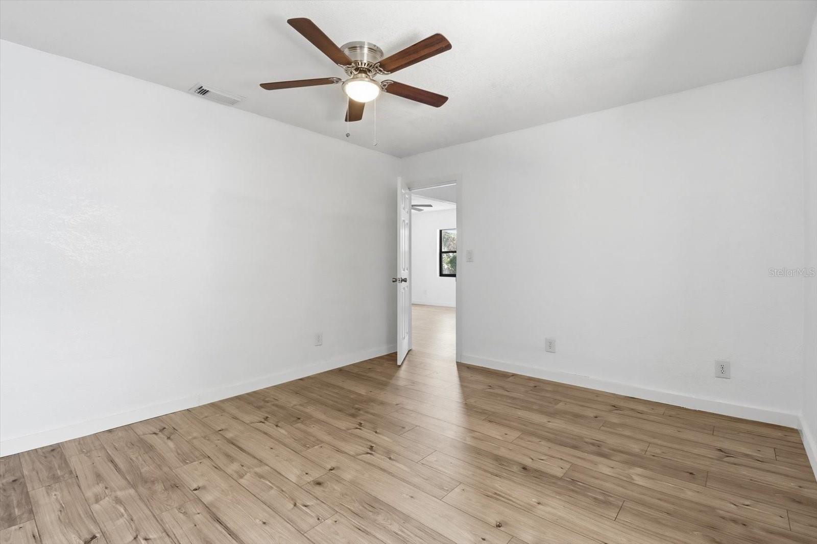 TOWN DUNNELLON - Residential