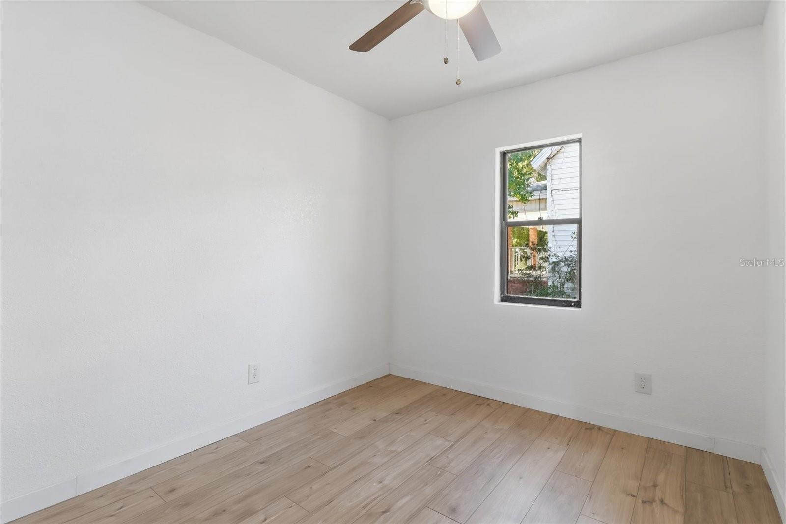 TOWN DUNNELLON - Residential