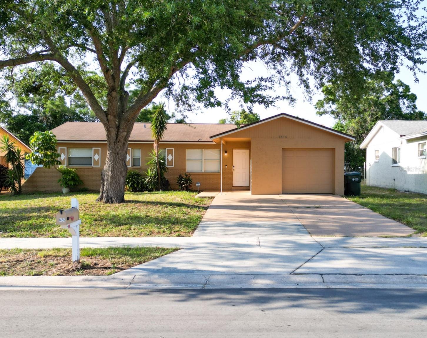 View LARGO, FL 33778 house