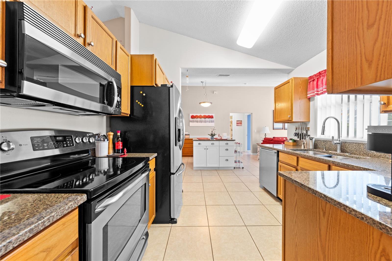 CANOE CREEK LAKES UNIT 2 - Residential