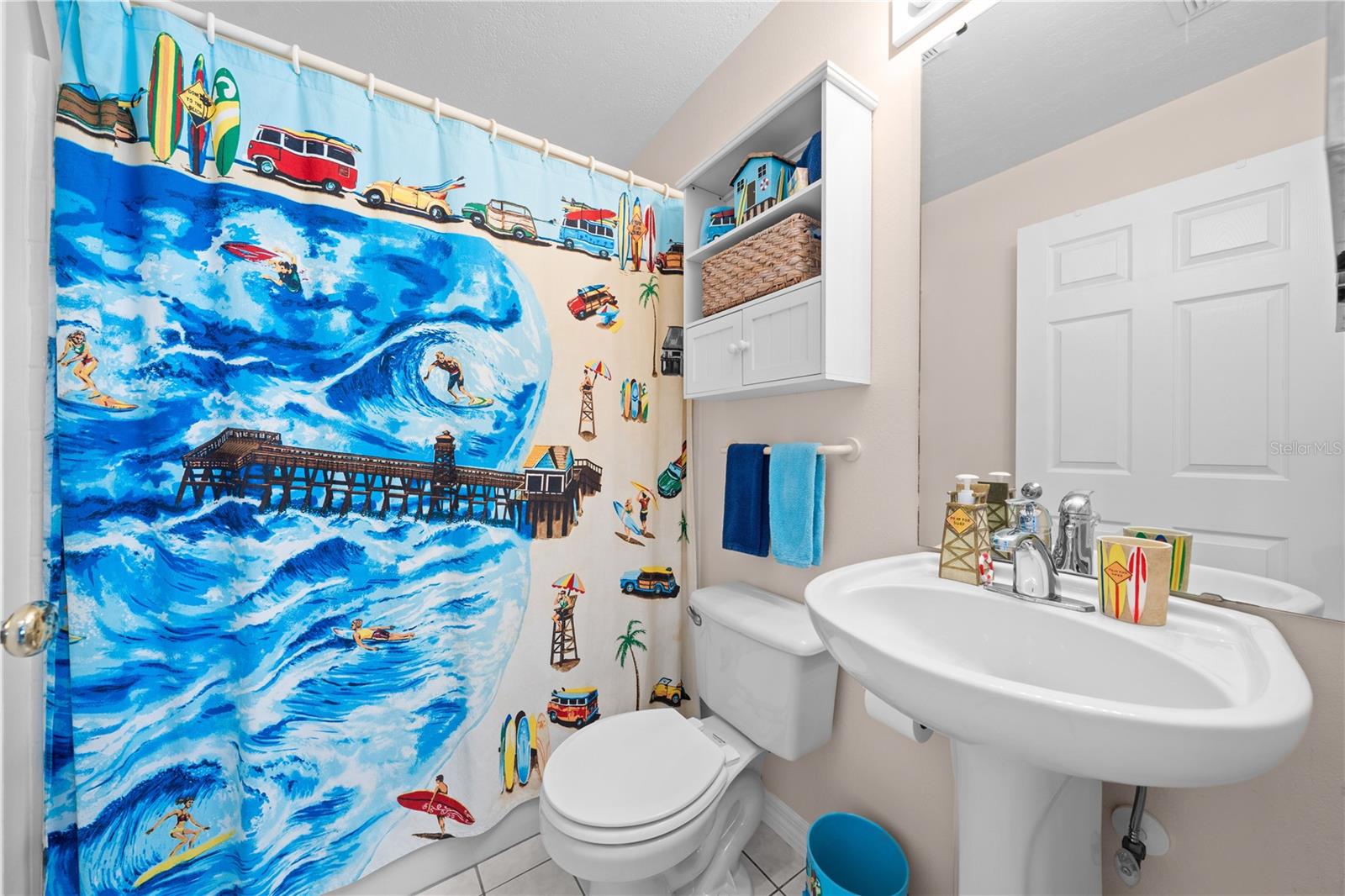 CANOE CREEK LAKES UNIT 2 - Residential