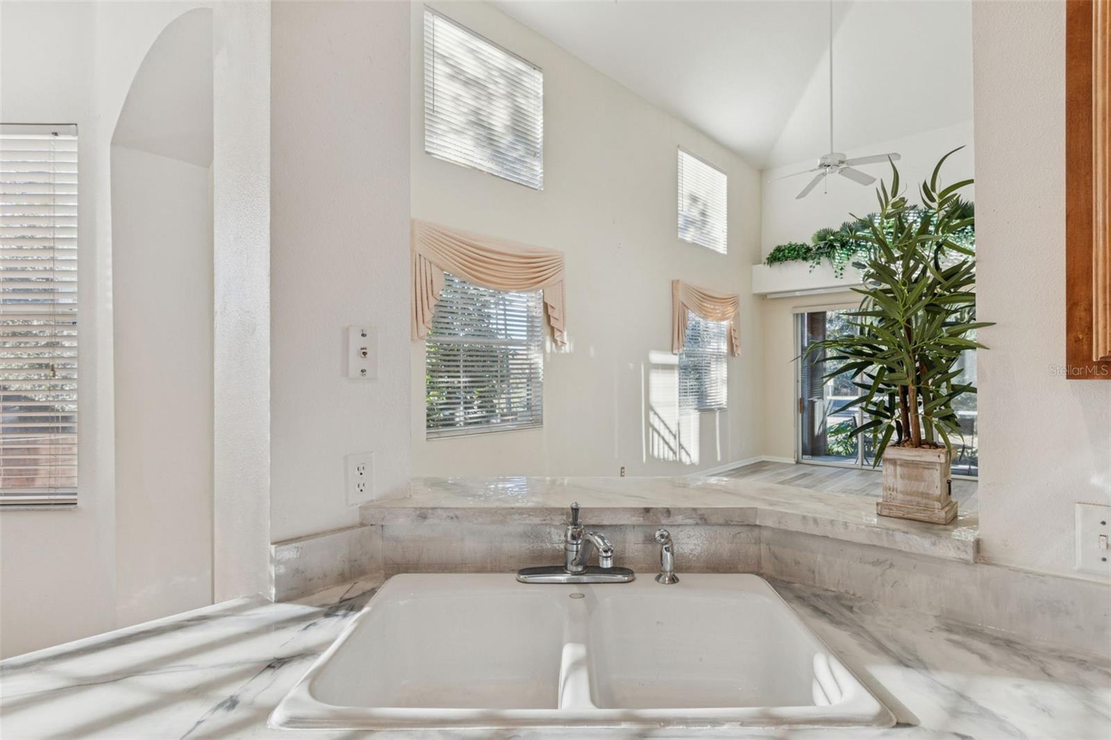 TOWNHOMES AT WEATHERSFIELD - Residential