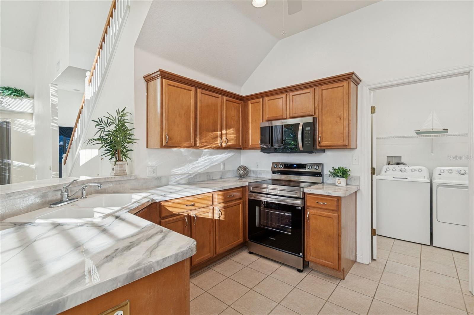 TOWNHOMES AT WEATHERSFIELD - Residential