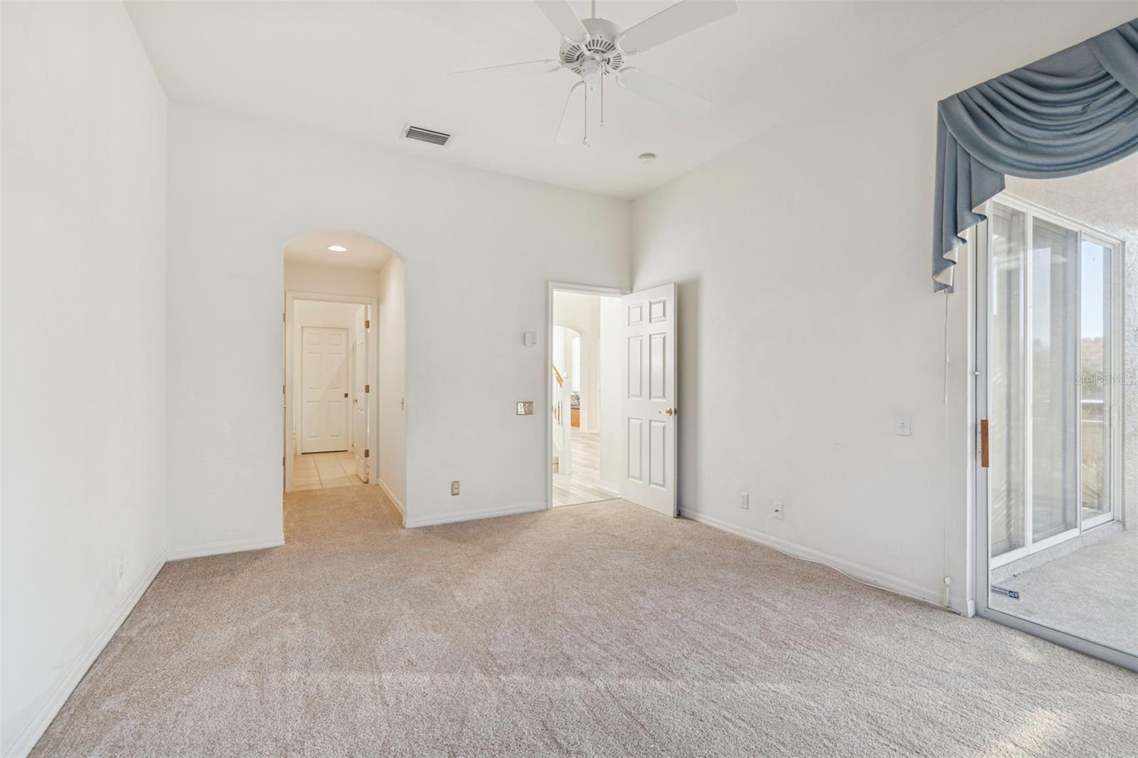 TOWNHOMES AT WEATHERSFIELD - Residential