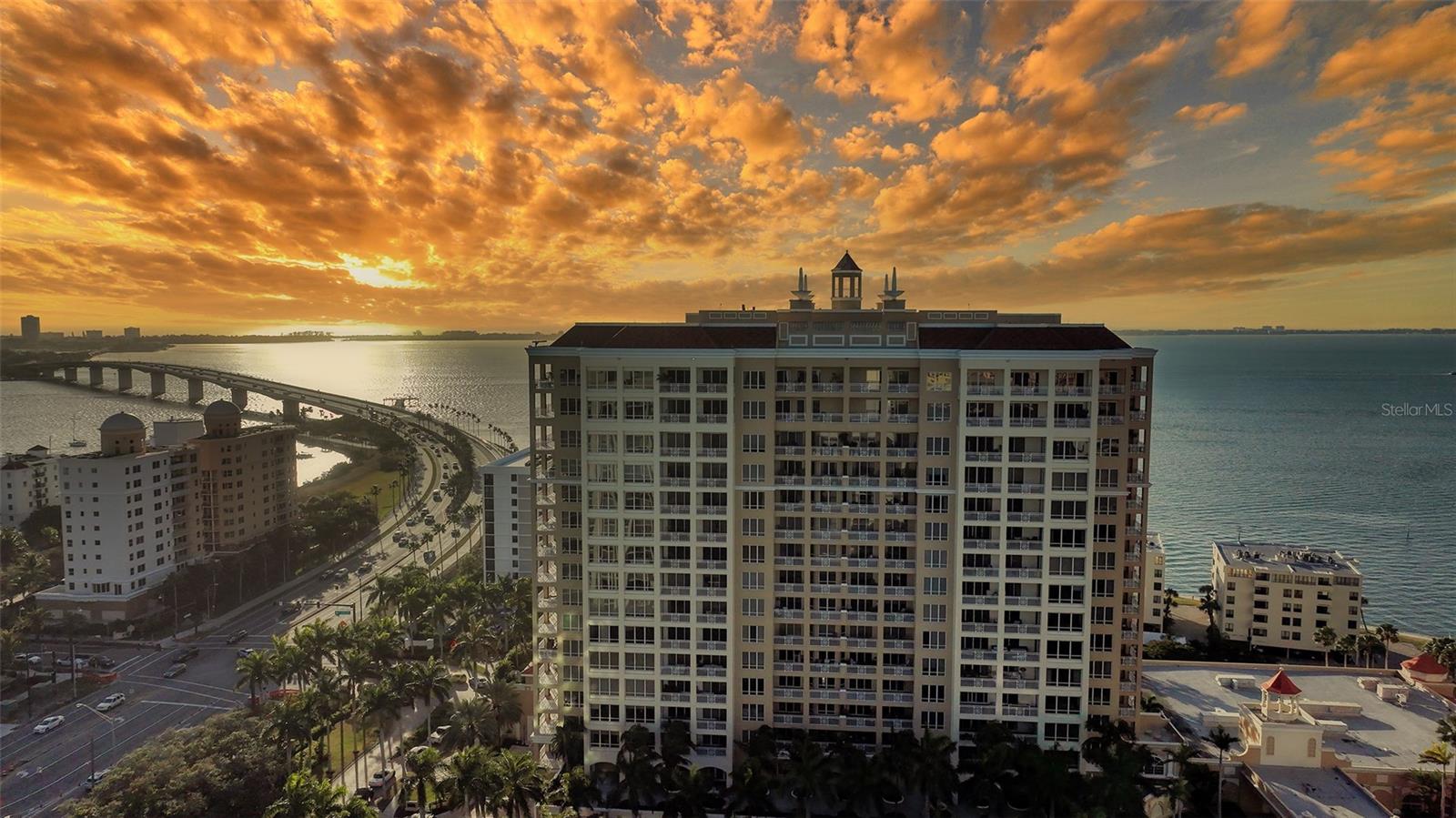 35 WATERGATE DRIVE 806