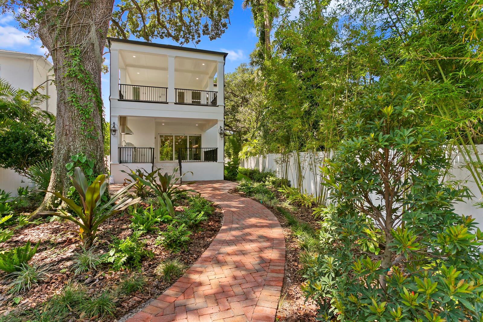 BEACH PARK - Residential