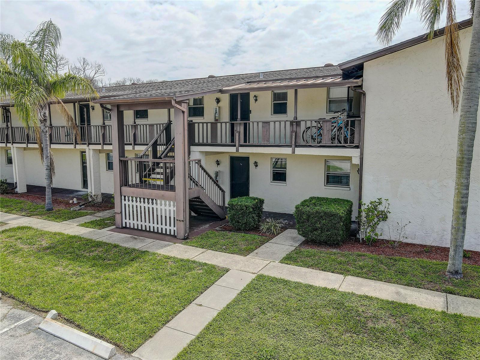 ROYAL RICHEY VILLAGE CONDO 01 - Residential