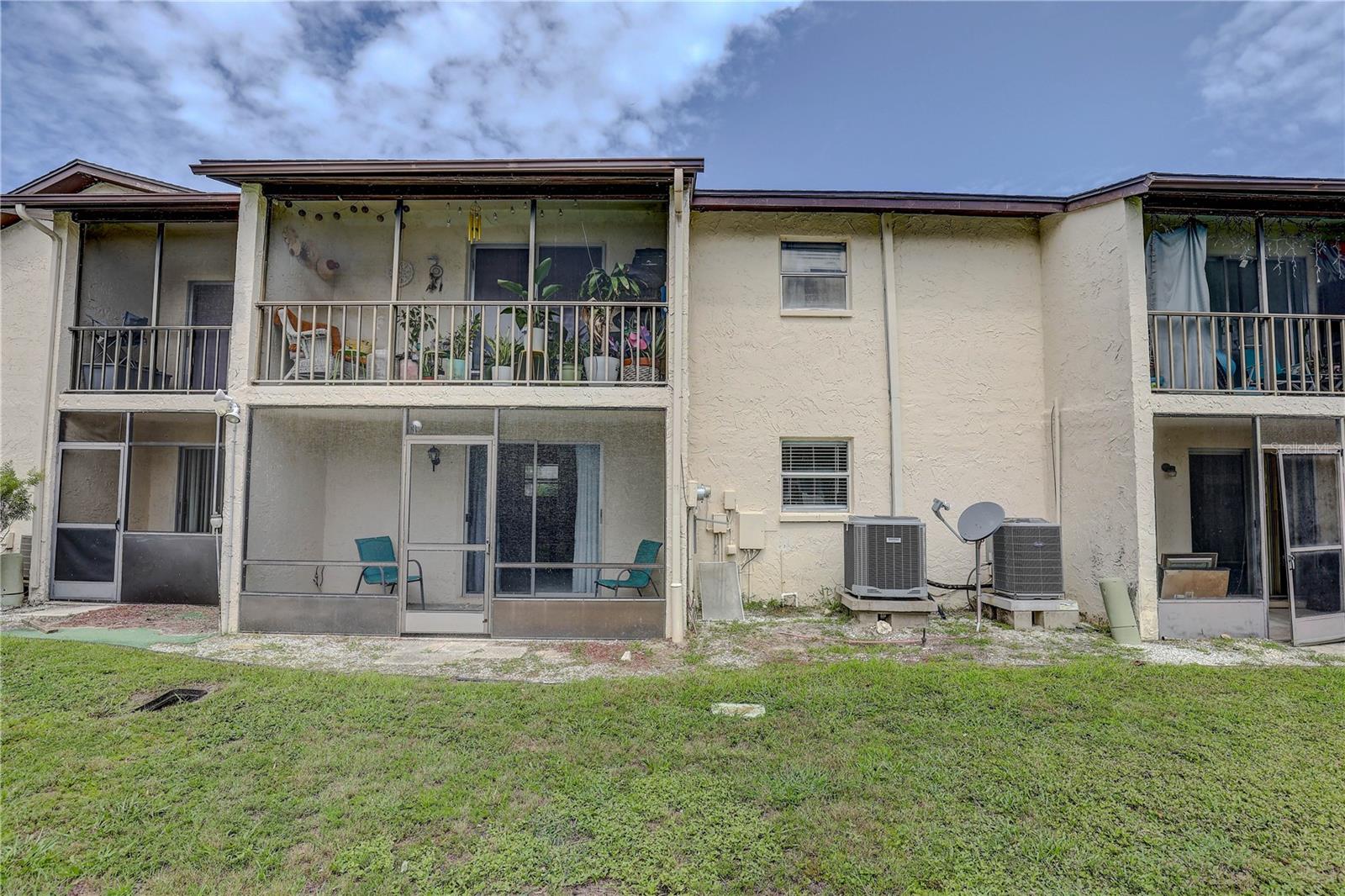 ROYAL RICHEY VILLAGE CONDO 01 - Residential