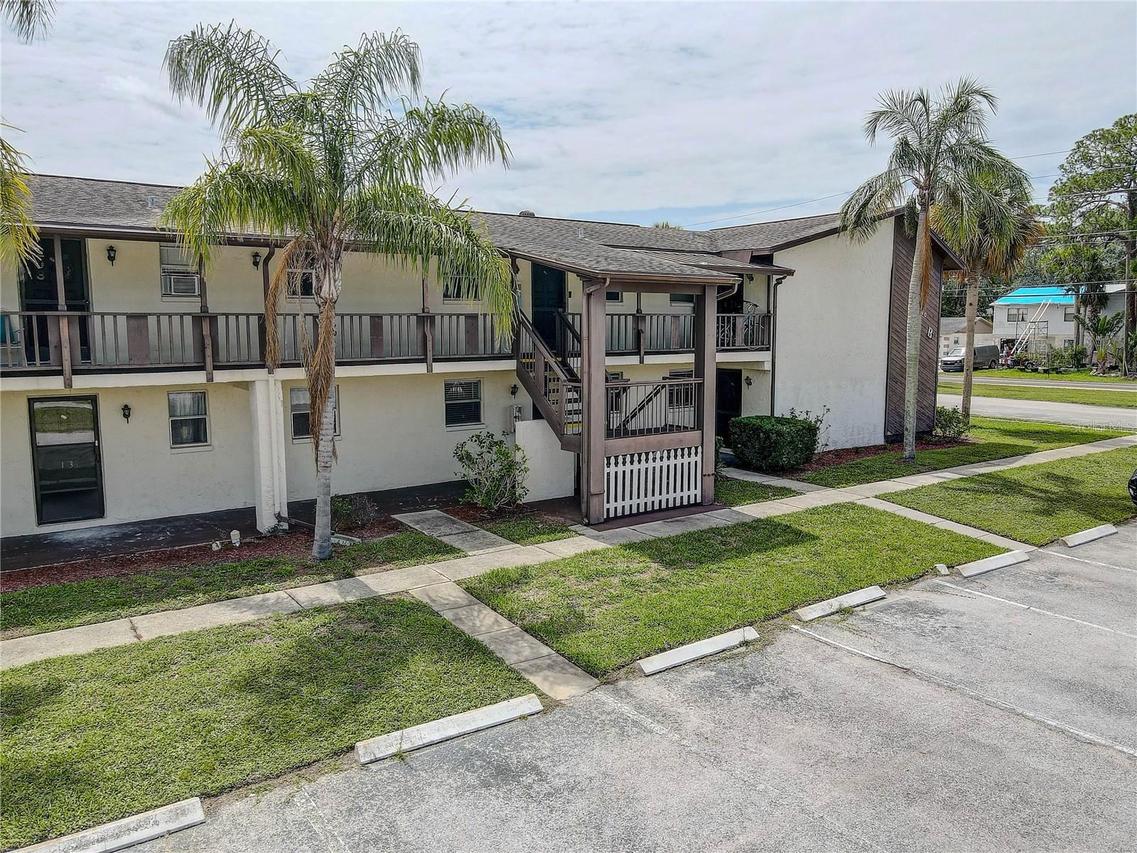 ROYAL RICHEY VILLAGE CONDO 01 - Residential