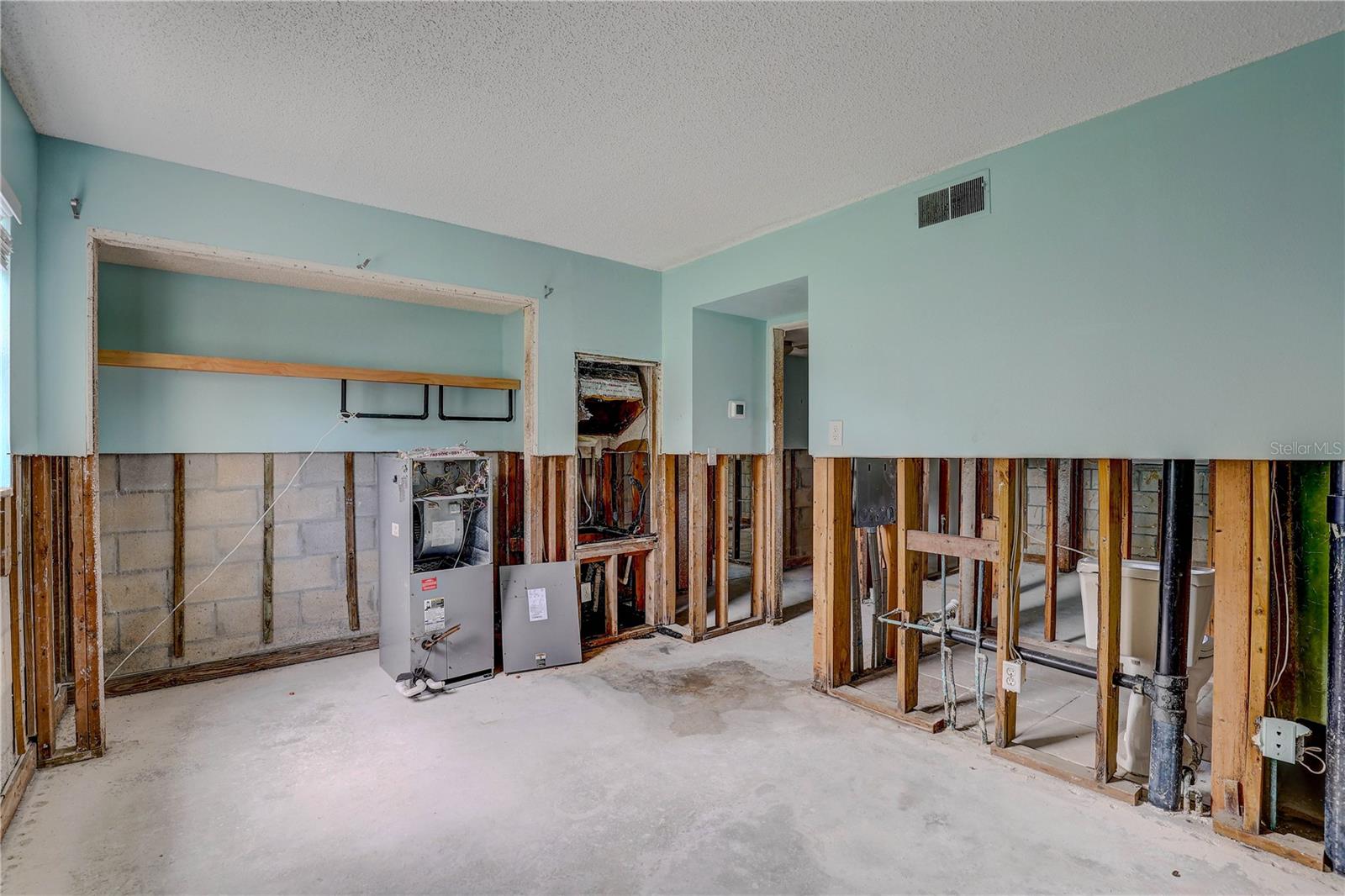 ROYAL RICHEY VILLAGE CONDO 01 - Residential