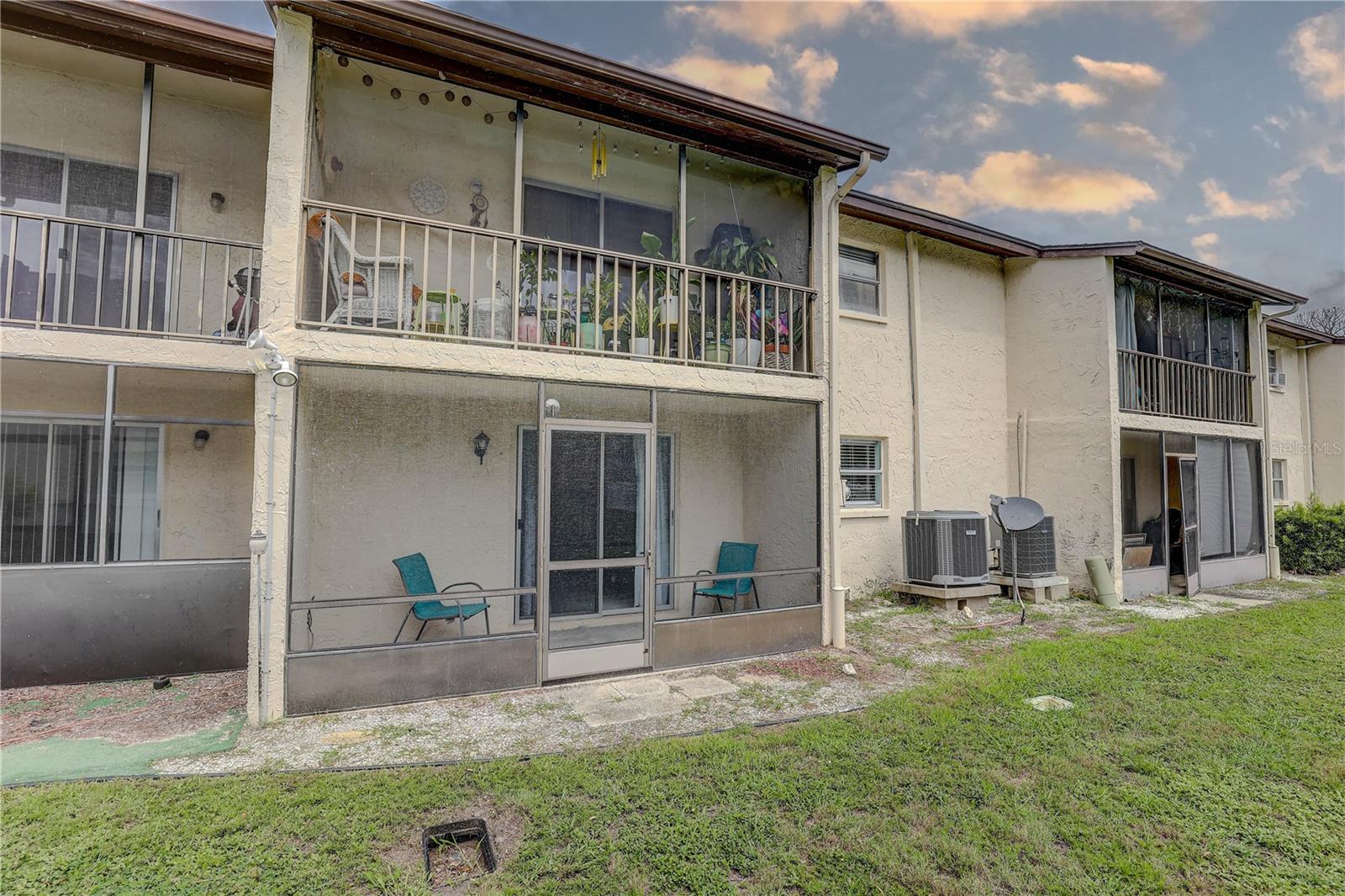 ROYAL RICHEY VILLAGE CONDO 01 - Residential