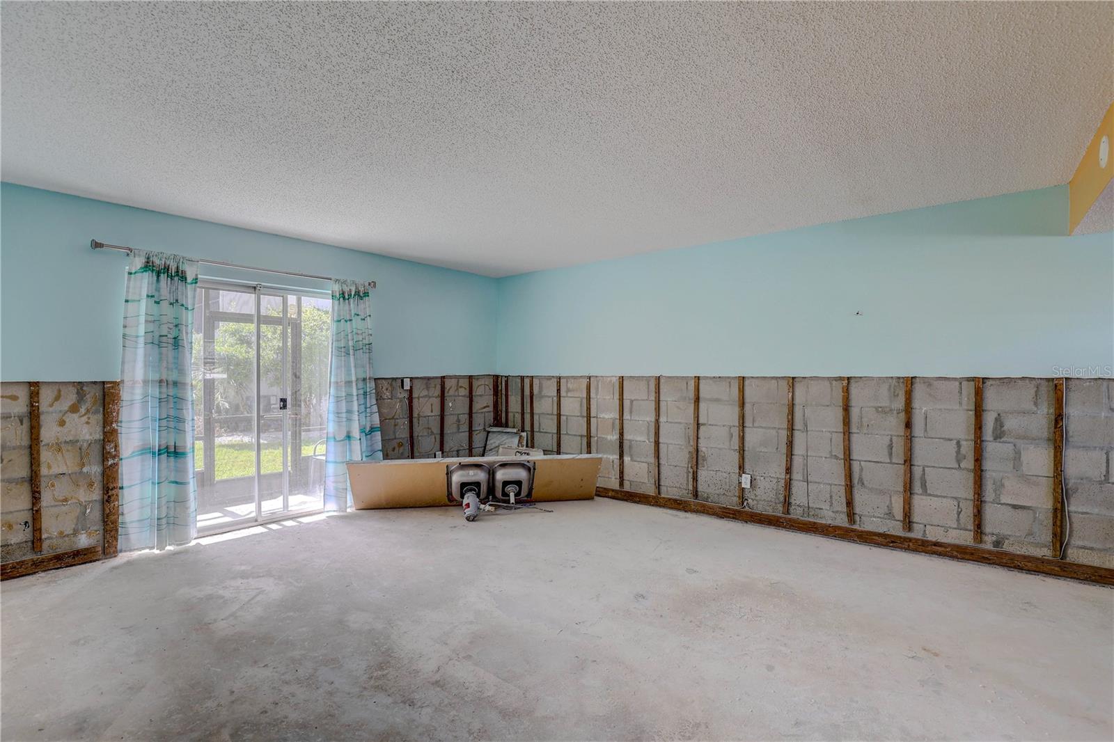 ROYAL RICHEY VILLAGE CONDO 01 - Residential