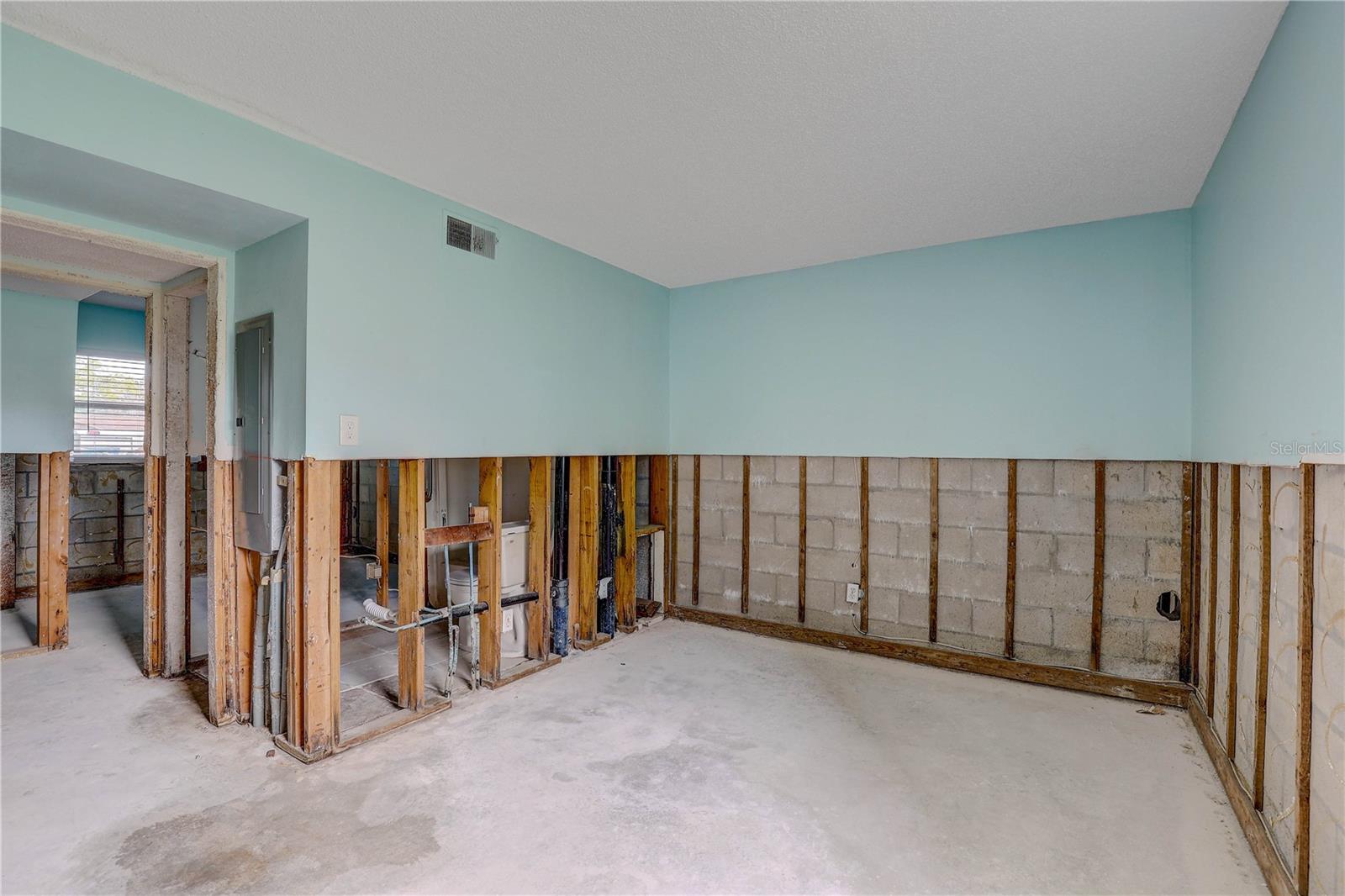 ROYAL RICHEY VILLAGE CONDO 01 - Residential
