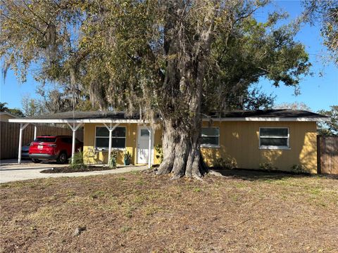 Photo of 3932 Middlesex Place, Sarasota, FL 34241 (MLS # A4679186)